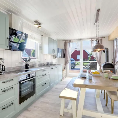 Holiday home Haus Ankerplatz Zerpenschleuse